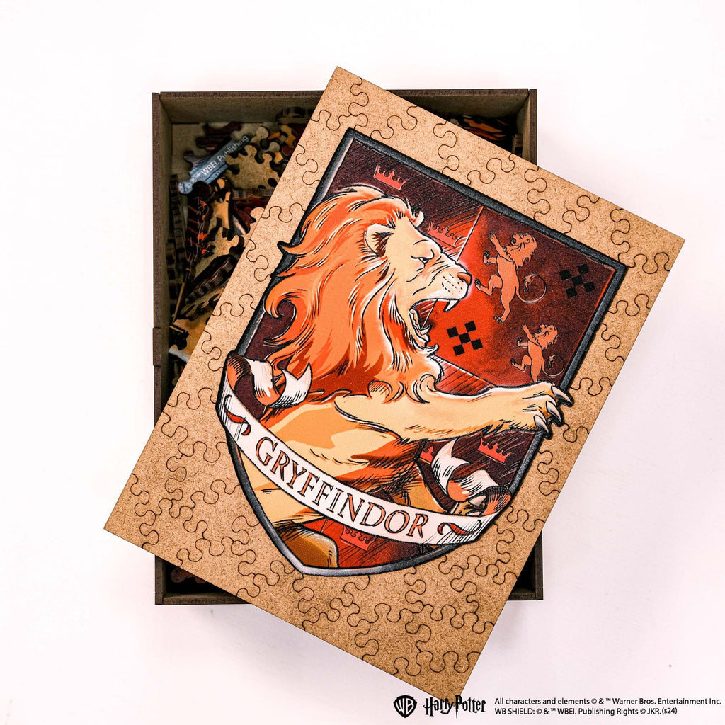 Wooden jigsaw puzzle Harry Potter Gryffindor™ Gameplay (B2B)