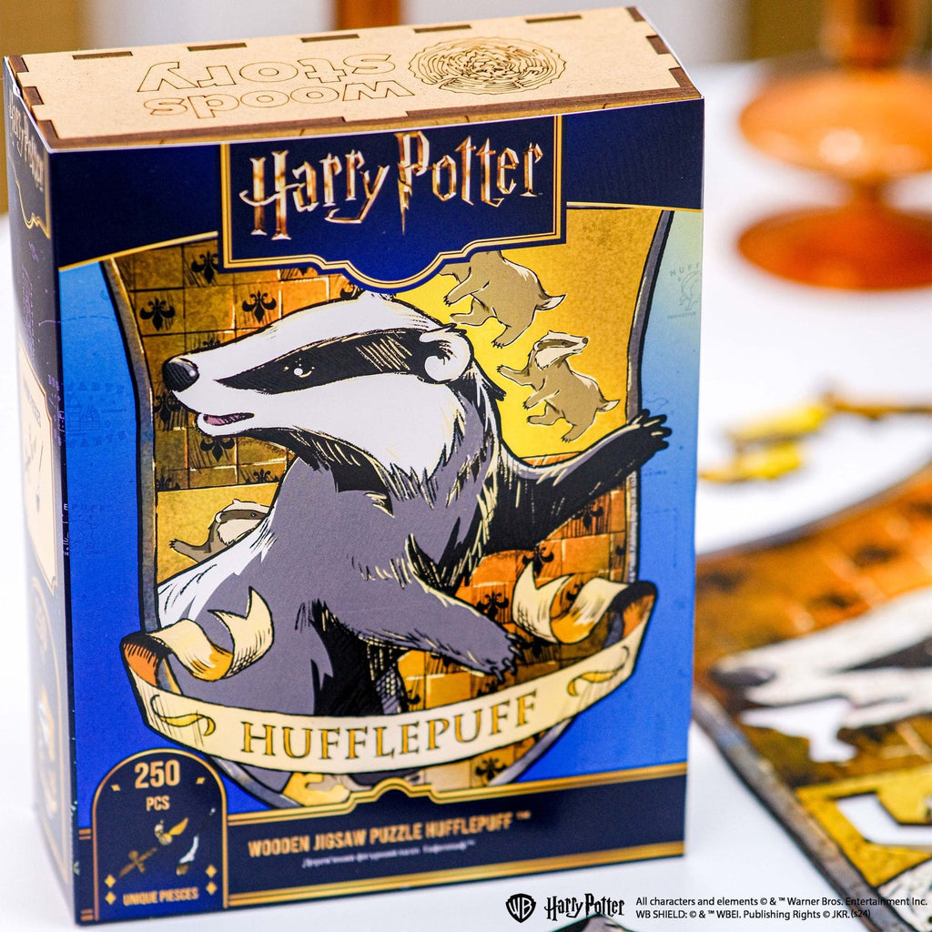 Wooden jigsaw puzzle Harry Potter Hufflepuff™ Gameplay (B2B)