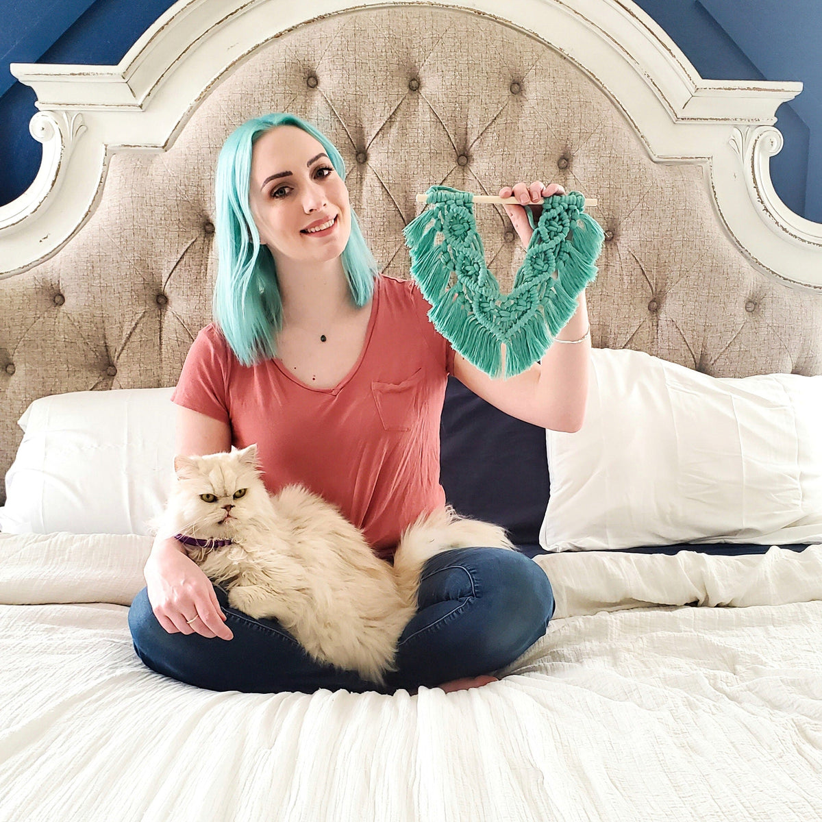 Beginner macrame wall hanging DIY craft kit.