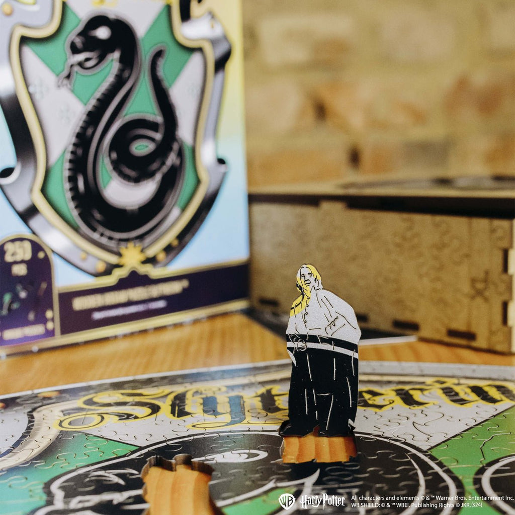Wooden jigsaw puzzle Harry Potter Slytherin™ (B2B)