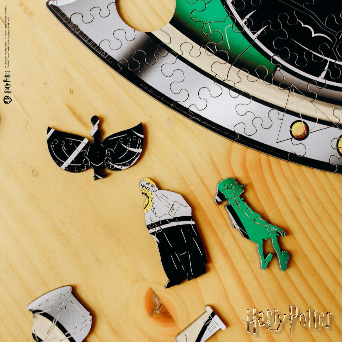 Wooden jigsaw puzzle Harry Potter Slytherin™ (B2B)